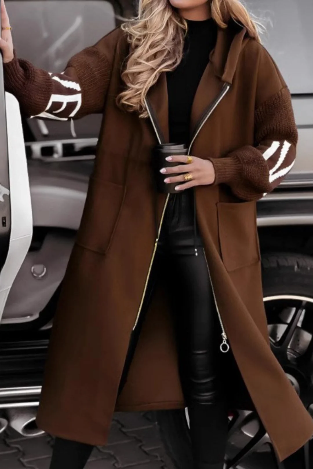 NIVA | CHAQUETA CON MANGAS DE PUNTO Y CAPUCHA