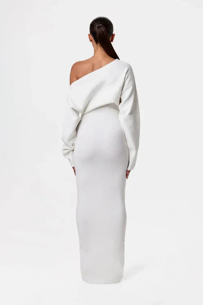 NOVAL | VESTIDO LARGO DE PUNTO CON HOMBRO DESCUBIERTO
