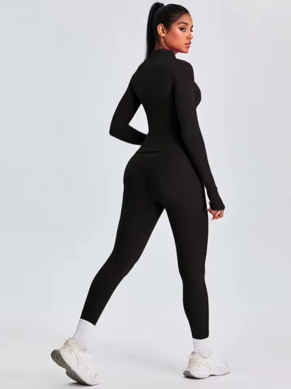 FIORE | CONJUNTO DEPORTIVO