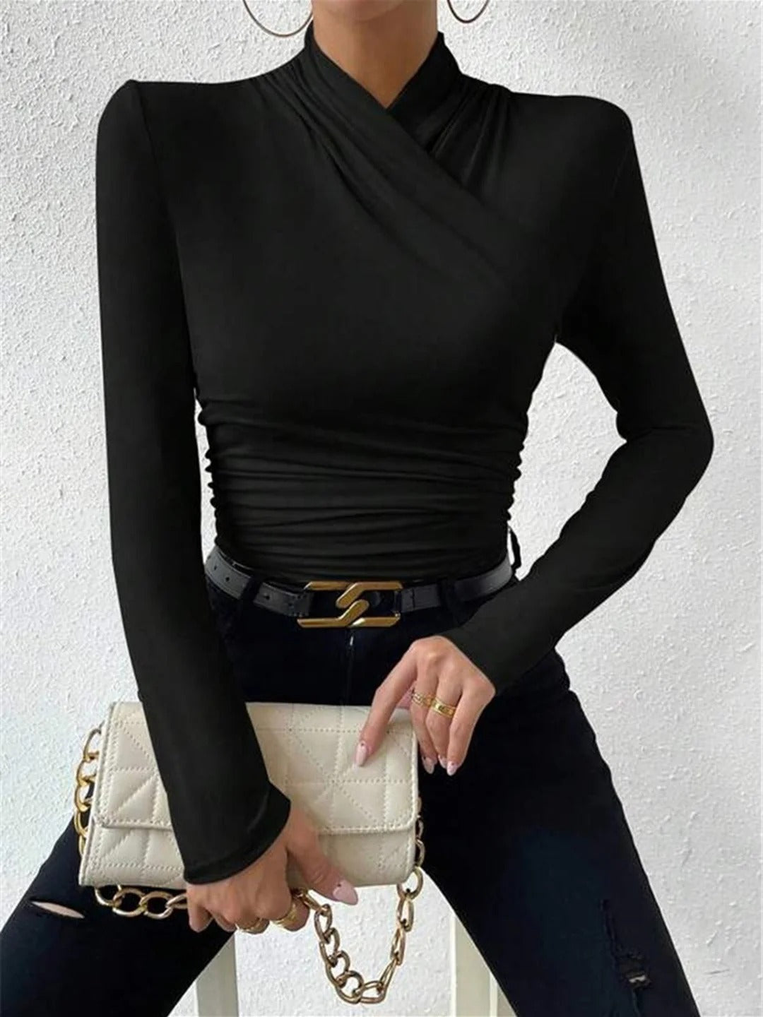 CELESTE | BLUSA PLISADA CON CUELLO CRUZADO
