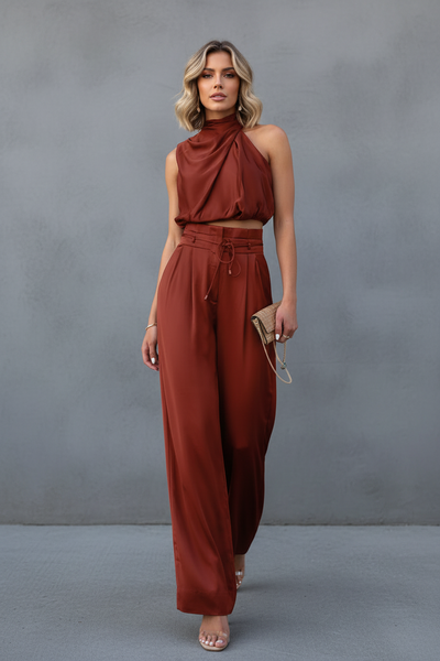 ÉLAN | CONJUNTO ELEGANTE SIN MANGAS