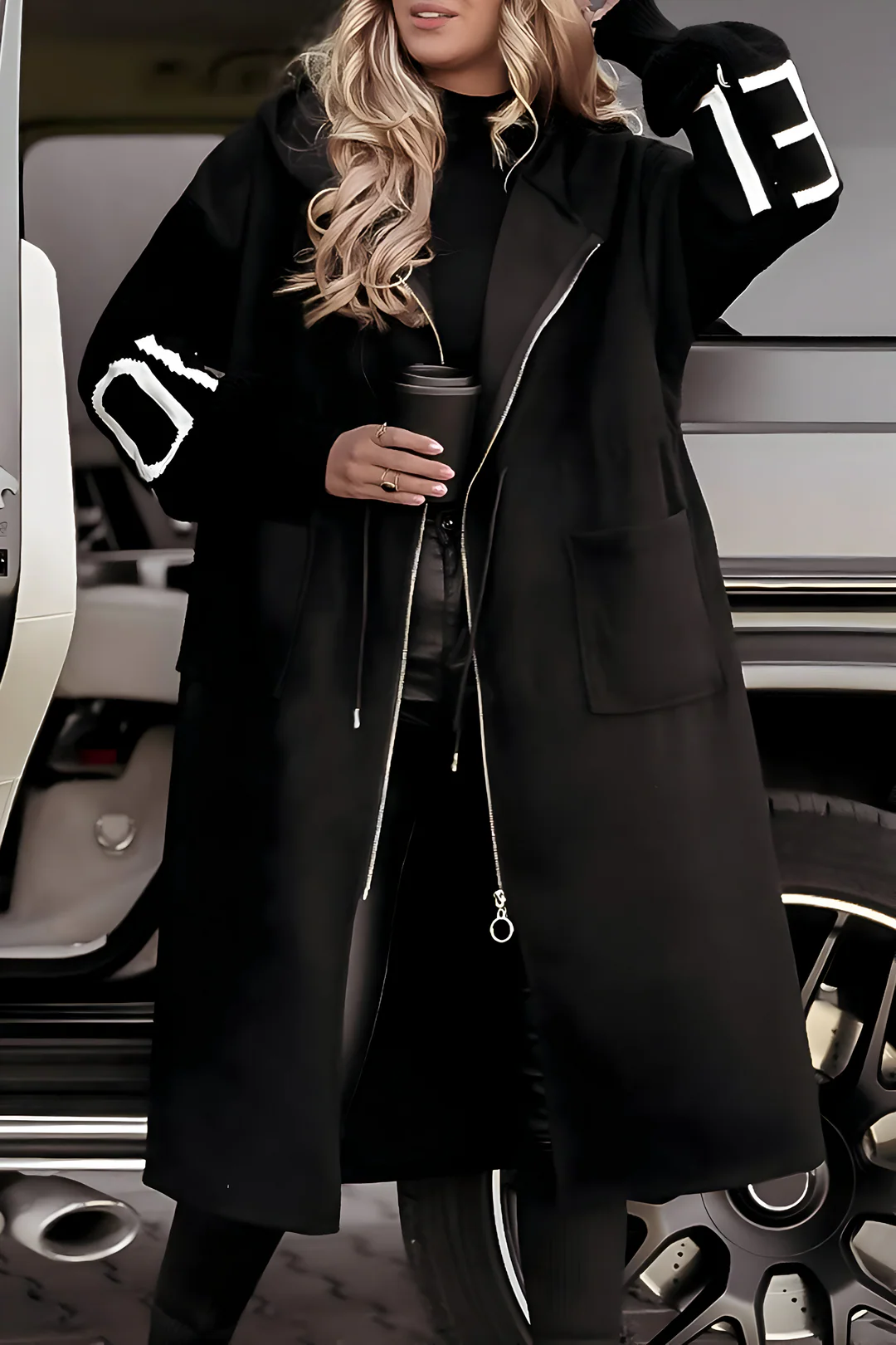 NIVA | CHAQUETA CON MANGAS DE PUNTO Y CAPUCHA