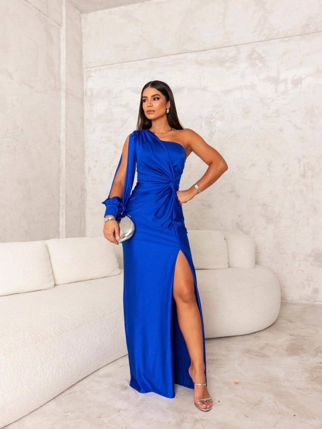 VITTORIA | ELEGANTE VESTIDO DE SEDA CON APERTURA